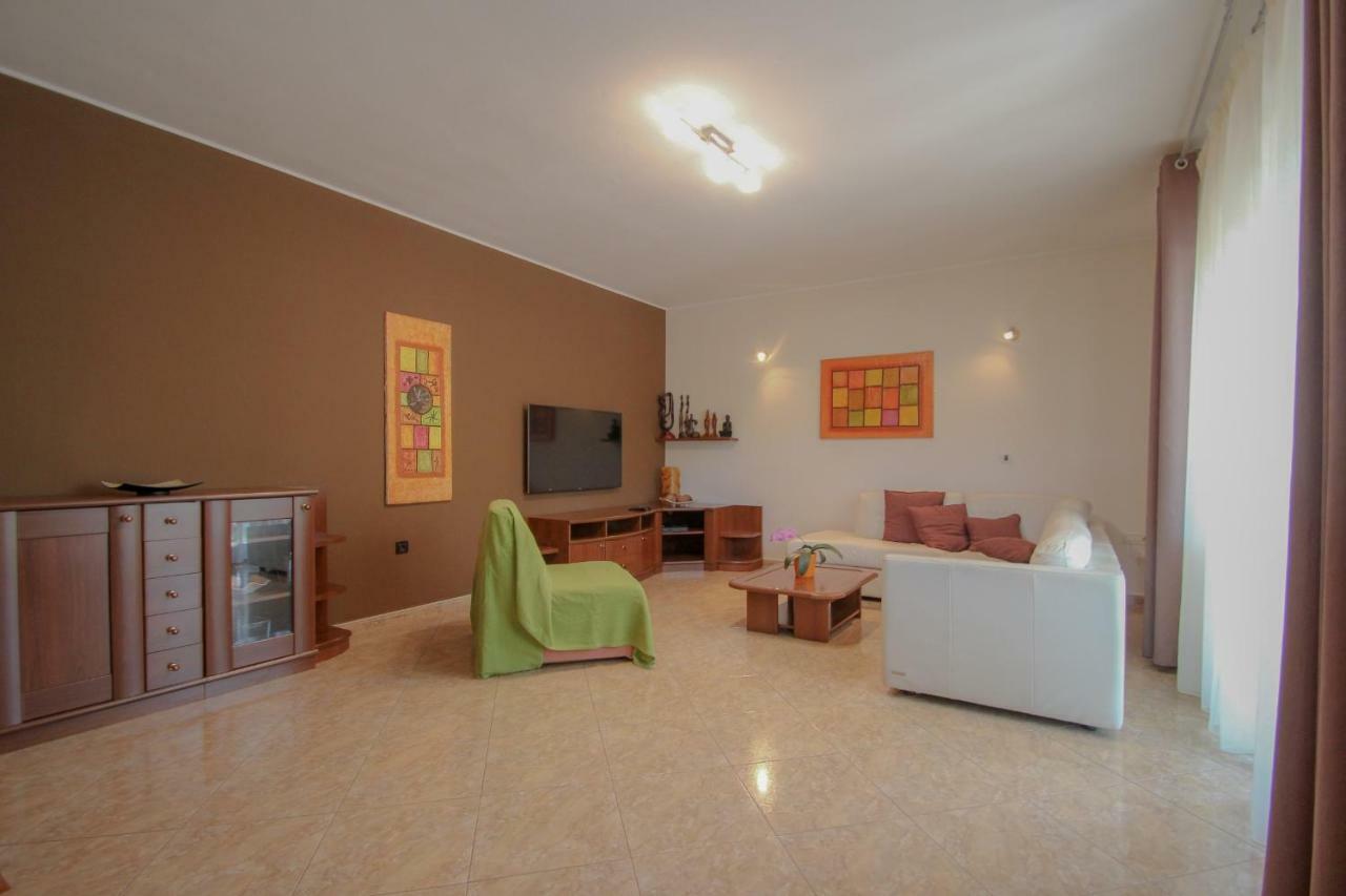 Apartment Sanja Novigrad Istria Exterior foto