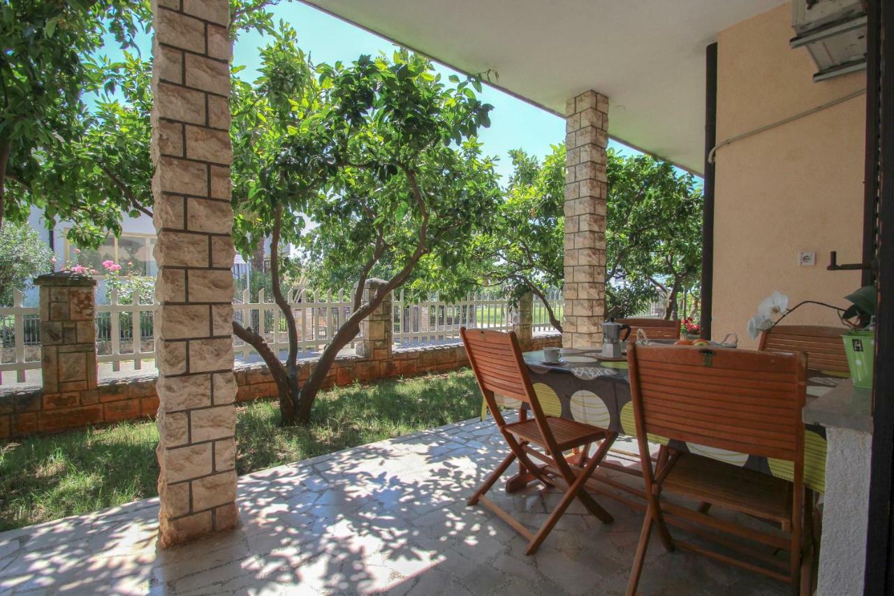 Apartment Sanja Novigrad Istria Exterior foto