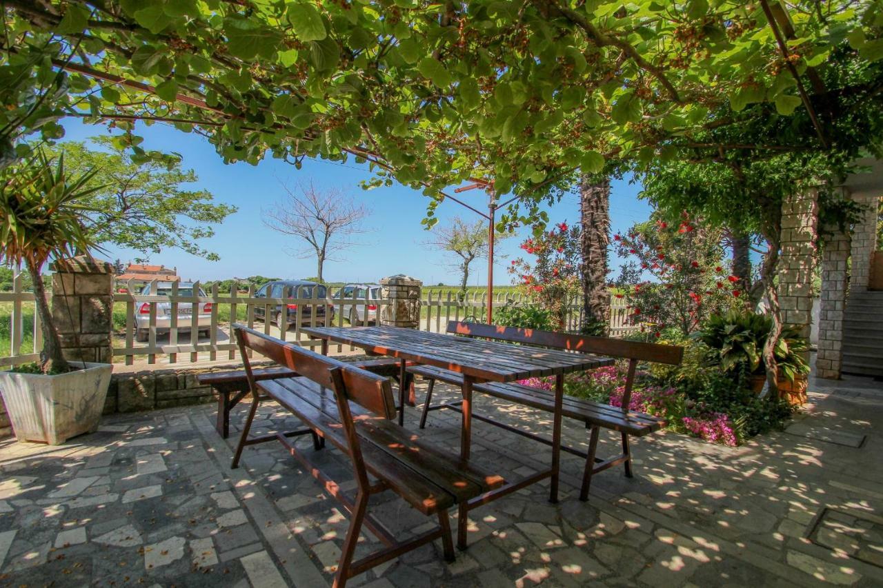 Apartment Sanja Novigrad Istria Exterior foto